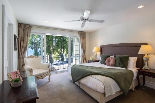 Manuka Lakeside Apt- Free Parking- Walk To Town - image 4