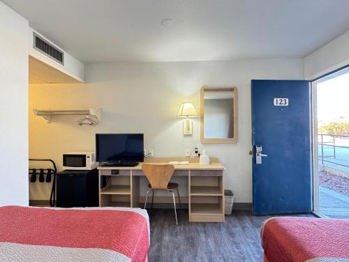 Motel 6-Casper WY - image 13