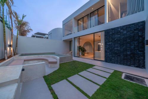 Two-Bedroom Villa image 2