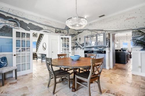 Waterfront Vacation Home with Heated Pool Dock and Beach Nearby Waterfront Vacation Home with Heated Pool Dock and Beach Nearby