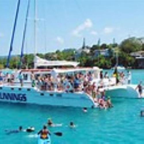 Atracciones, Diana's Portmore Retreat in Portmore