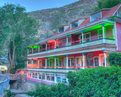 B&B Bisbee - The Inn at Castle Rock - Bed and Breakfast Bisbee