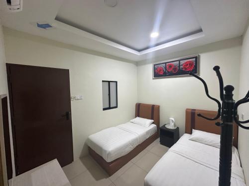 Grand Line Hotel Semporna Room Type - Twin Room