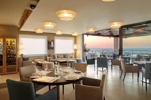 Restaurant, Minoa Palace Resort in Platanias