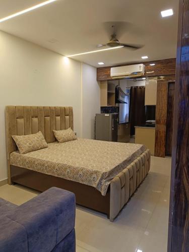 Luxury Furnish Studio Apt 623 in DLF Moti Nagar Delhi New Delhi and NCR
