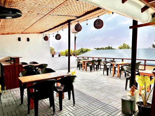 Restaurant, Fasdheythere Inn Maldives in Baa Atoll