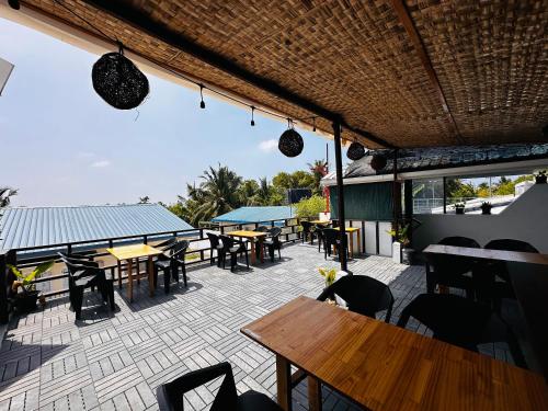 Restaurant, Fasdheythere Inn Maldives in Baa Atoll