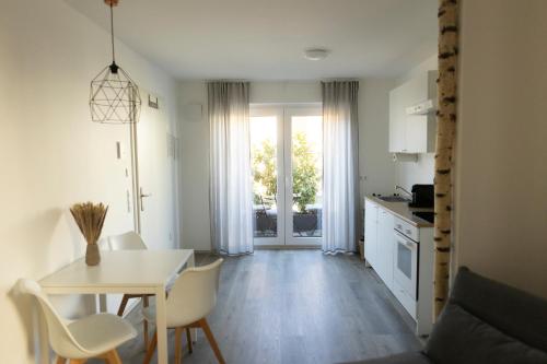 HUGOS Studio Apartment in เบนส์ไฮม์