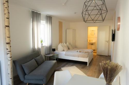 HUGOS Studio Apartment in เบนส์ไฮม์