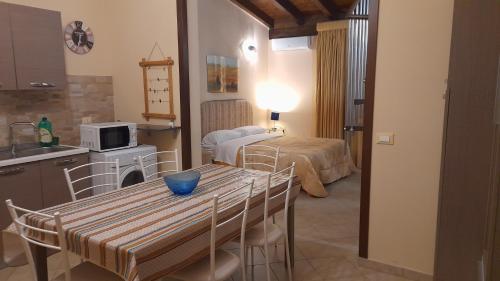 2 bedrooms, 2 beds