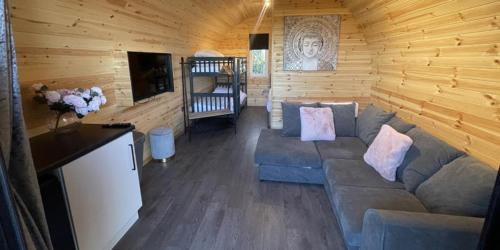 Dog Friendly Stagecoach Glamping Pod with Hot Tub