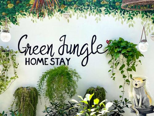 B&B Phan Thiết - Green Jungle Homestay - Phù Hợp Gia Đình Từ 10 - 15 Người Lớn & 5 Trẻ Em - Bãi Đậu Xe Ô Tô, Sân BBQ - Miễn Phí Sử Dụng Dịch Vụ Hồ Bơi Cách Homestay 3 Phút Đi Bộ - 7 Phút Đi Bộ Đến Biển - 5 Phút Đến Chợ Hải Sản Phú Thuỷ - Bed and Breakfast Phan Thiết