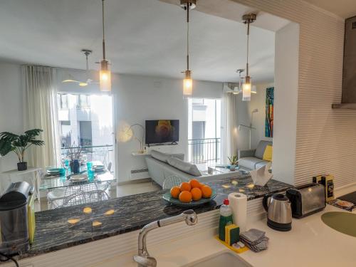 Aolani Apartment by Hello Homes Sitges - image 3