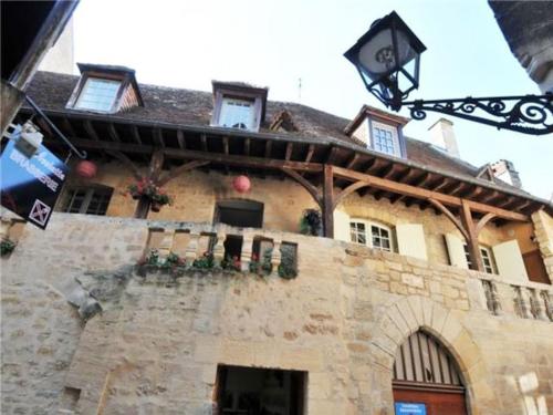 GITE DU PRESIDIAL - Standing flat 2 Bed/2 bath with balcony in medieval Sarlat center