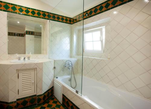 Double Room image 4