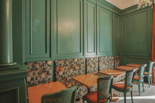 Hotel City - image 2