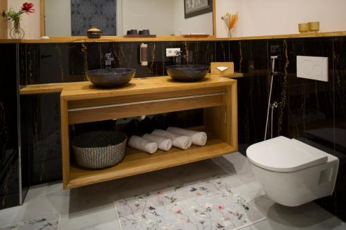 36 Phô Cô Guesthouse - image 4