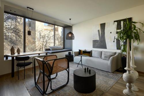 Athens Woo Suites, Афины (фото 10)