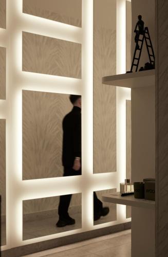 Athens Woo Suites - image 14