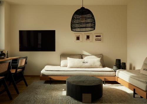Athens Woo Suites - image 2