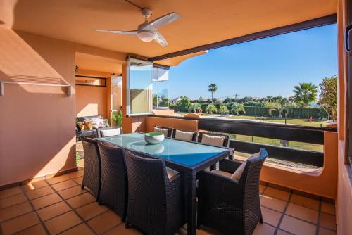 Casares Costa Gem: 2BR with Pool