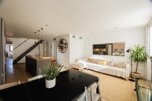 Atico duplex Playa Area barcelona con SPA exterior in Montgat