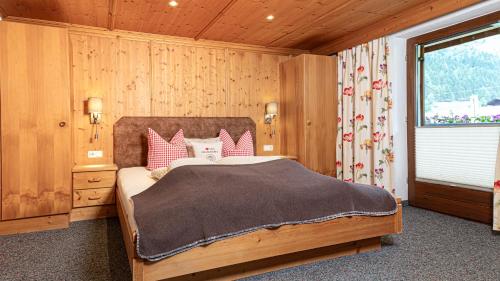 Appartements Alpenrose in Langenfeld