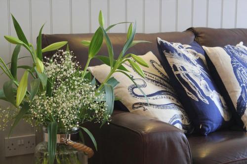 Tide House Seaside Holiday Cottage