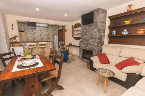 La Tejuela - Casa en Andújar independiente con piscina (La Tejuela - Casa en Andujar independiente con piscina) in 巴利亞雷斯