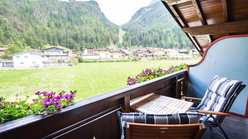 Balcony/terrace, Appartements Alpenrose in Langenfeld