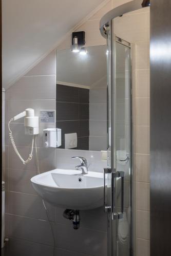 DREAM Hostel Kyiv - image 7