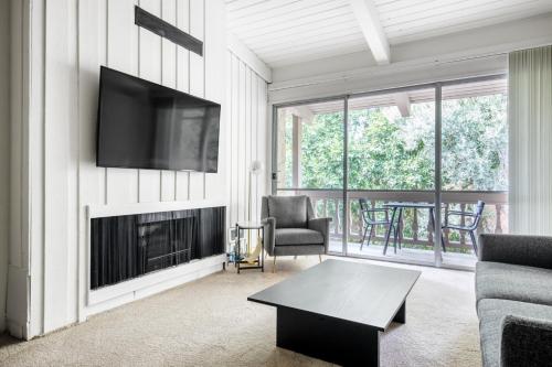Culver City 2BR w Gym Pool nr shops LAX-343, Los Angeles (fotografie 3)