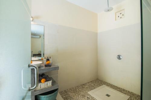 Two-Bedroom Villa image 3