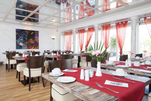 Hotel Residenz - image 2