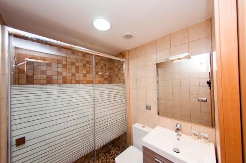 Duplex Apartment (6 Adults) image 7