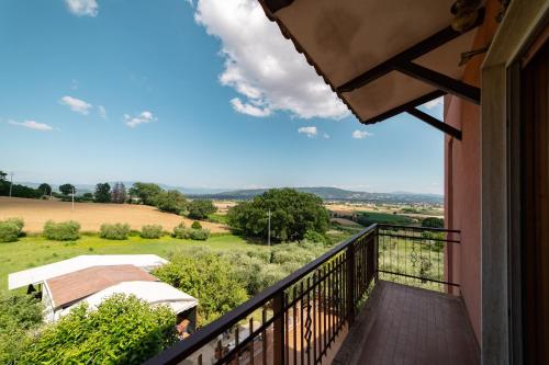Skats, Colle di Perugia - cozy 3 bedroom apartment in San Martino in Colle