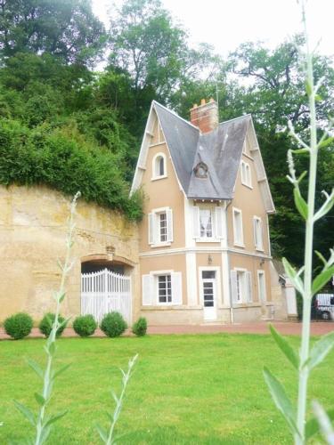 Maison Dans Le Parc Du Château