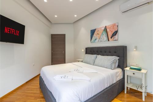 Nature-Infused Vibes & Nightlife