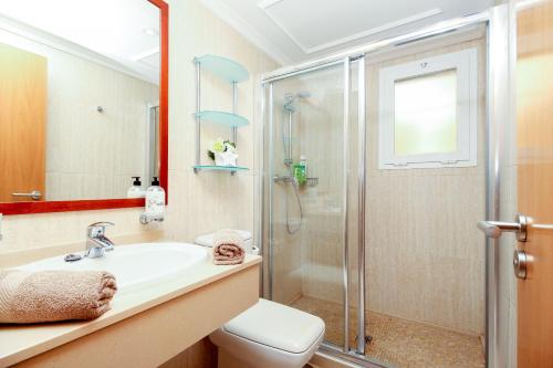 Apartment with Sea View image 10