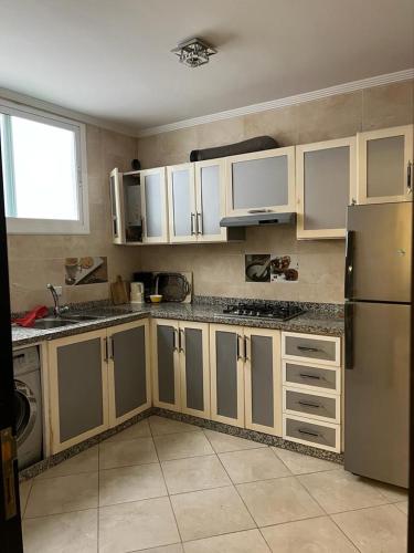 廚房, appartement M'diq 3chambres et salon in 米迪克