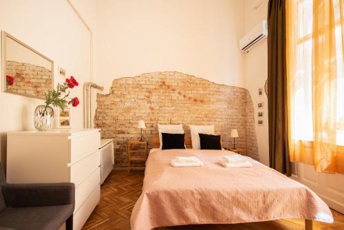 Ultra central cosy AC apartment - image 10