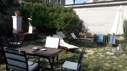 Dārzs, La Zizzania e il Mandarino in Roccagloriosa