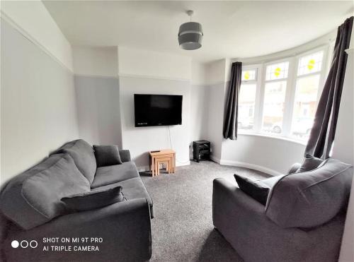 B&B Darlington - Convenient 2 bedroom House in Darlington - Bed and Breakfast Darlington