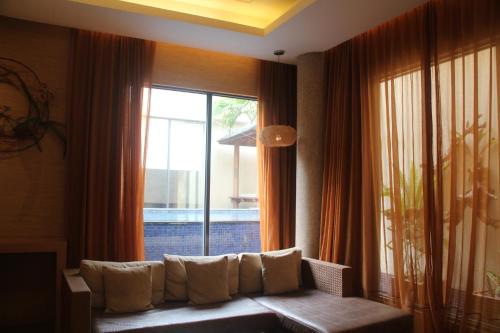 . Madrid Classic Hotel
