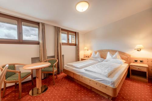 2 double beds, 2 sofa beds