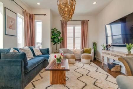 Luxury Twin Homes with Rooftop Decks