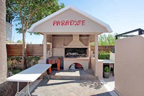 Paradise Standard Studio 7