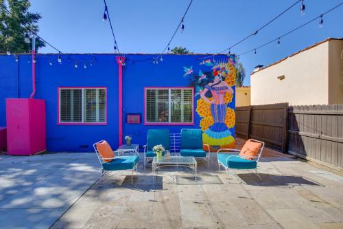 Artsy Long Beach Home with Patio 2 Mi to Downtown!