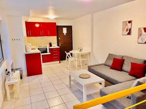 Elvita Apartments - image 4
