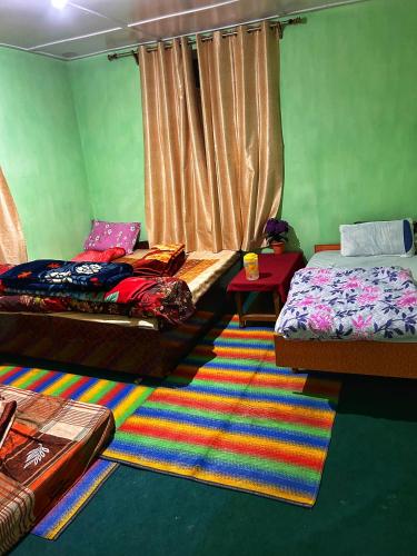 Mountaineering Den Homestay